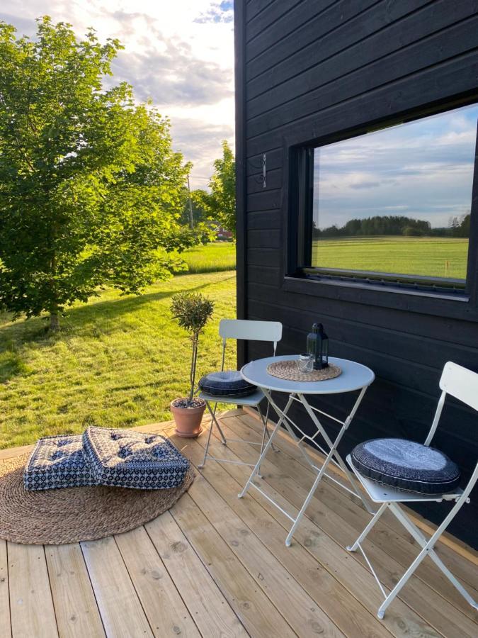 Field View Cabin Örebro Exterior foto